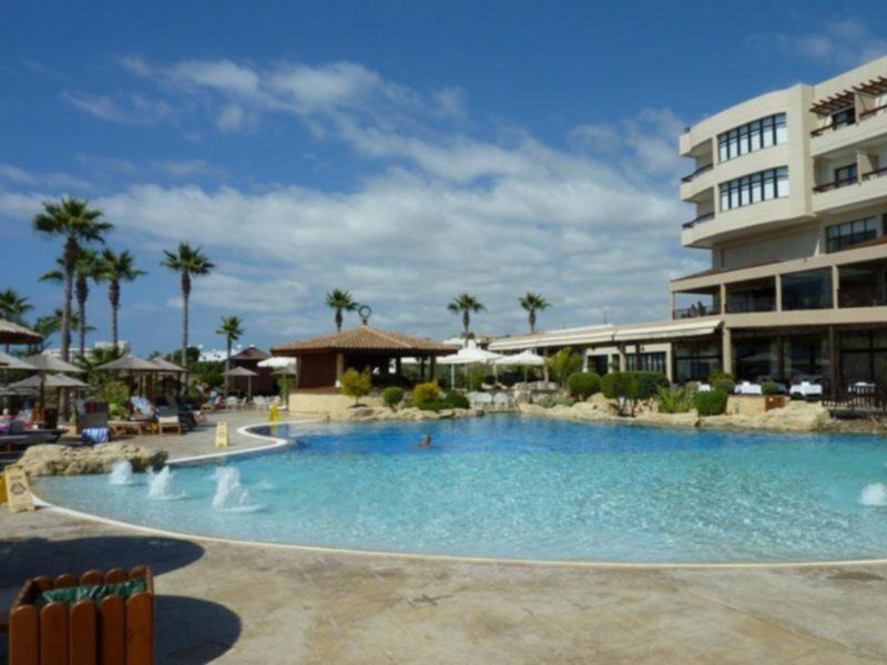 Atlantica Golden Beach Hotel - Adults Only Paphos Eksteriør bilde